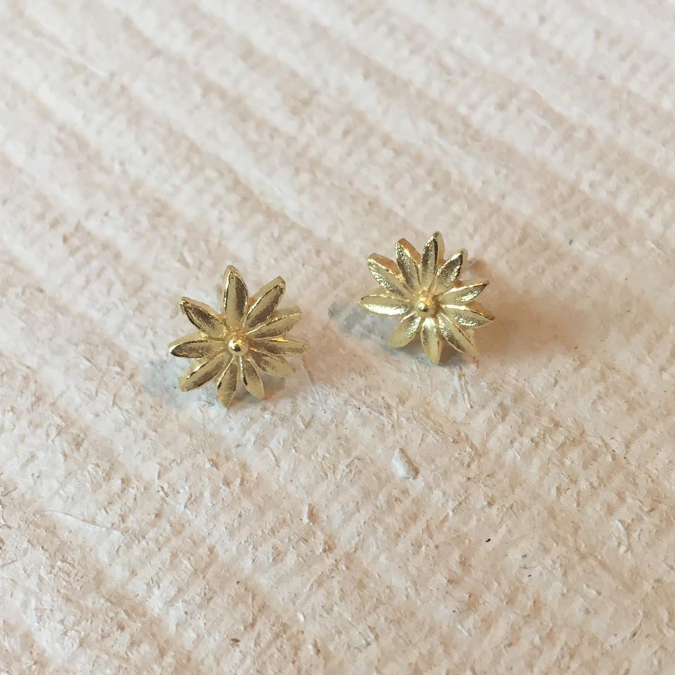 Dahlia Mini Gold Earrings