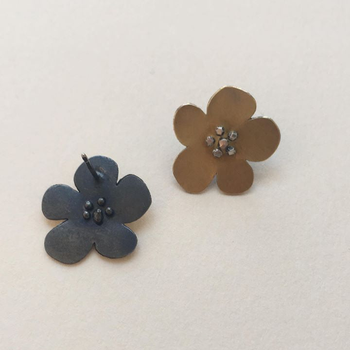 Daniel Flower Gold Stud Earrings