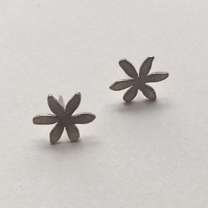 Flat Flower Silver Medium Earrings