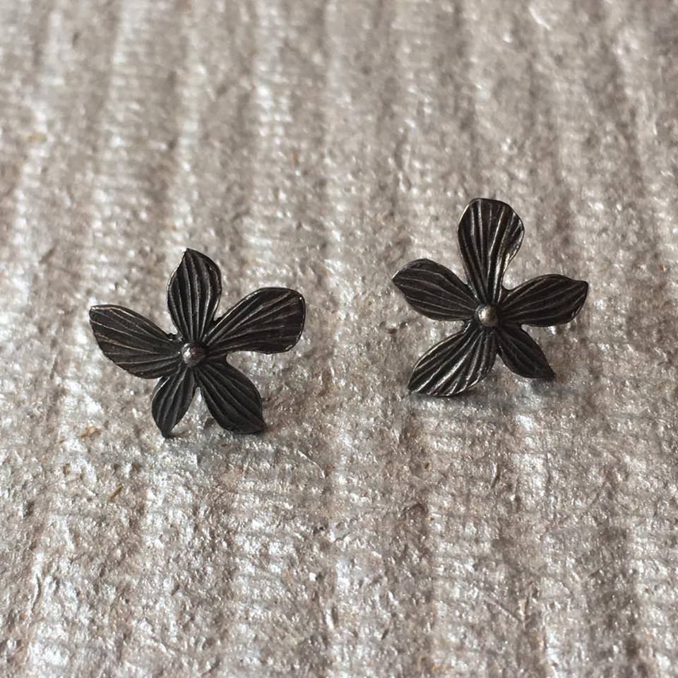 Hyacinth Small Stud (Patina)