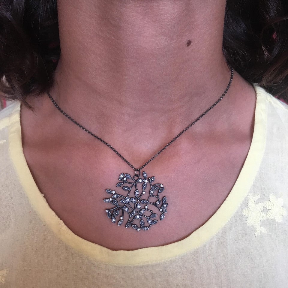 Ivy Silver Pendant Necklace