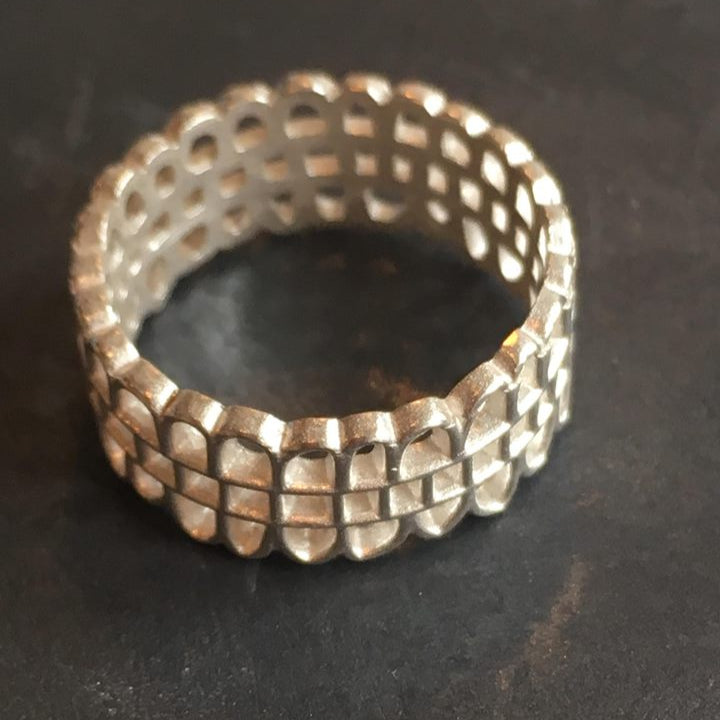 Kellie Arch Ring