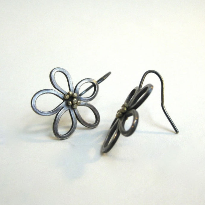 Limned Flower Silver Small Hook Earrings