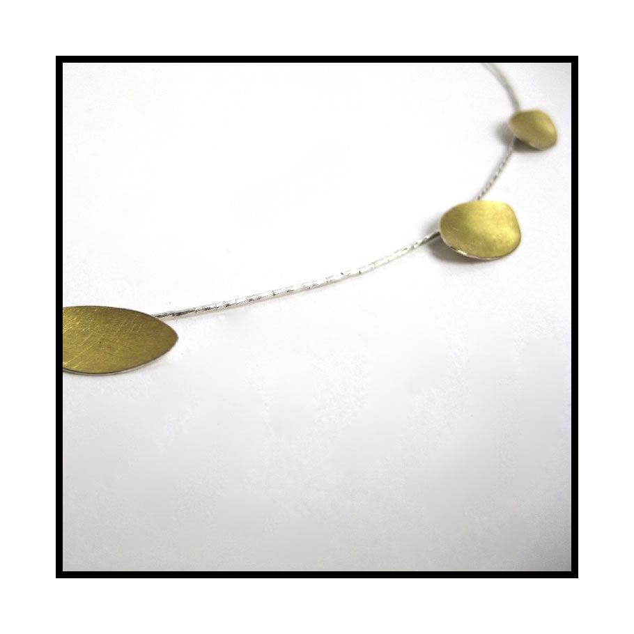 Mia 7-Leaf Gold Necklace