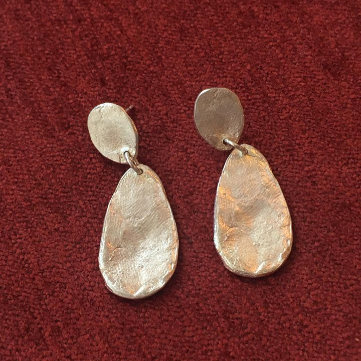 Parchment Med Teardrop Earrings