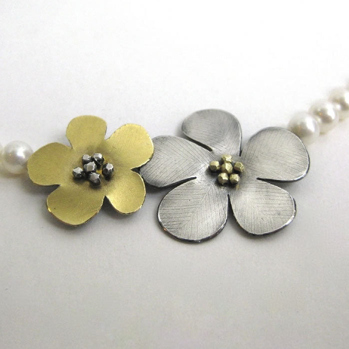 Pearl Daniel Flower Gold-Silver Necklace