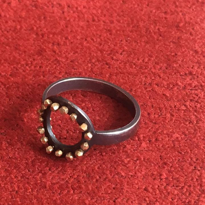 Spangles Outline Round Large Ring