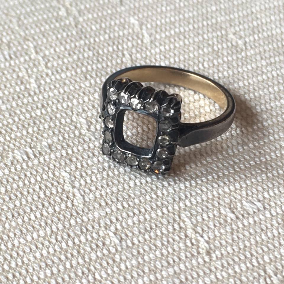 Square Outline Ring