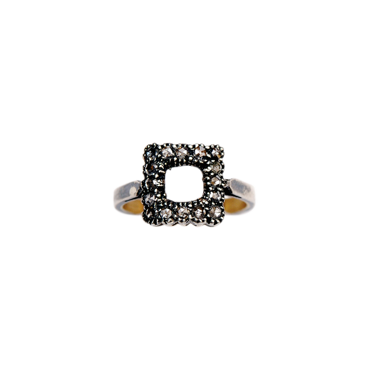 Square Outline (Inner Prong) Ring