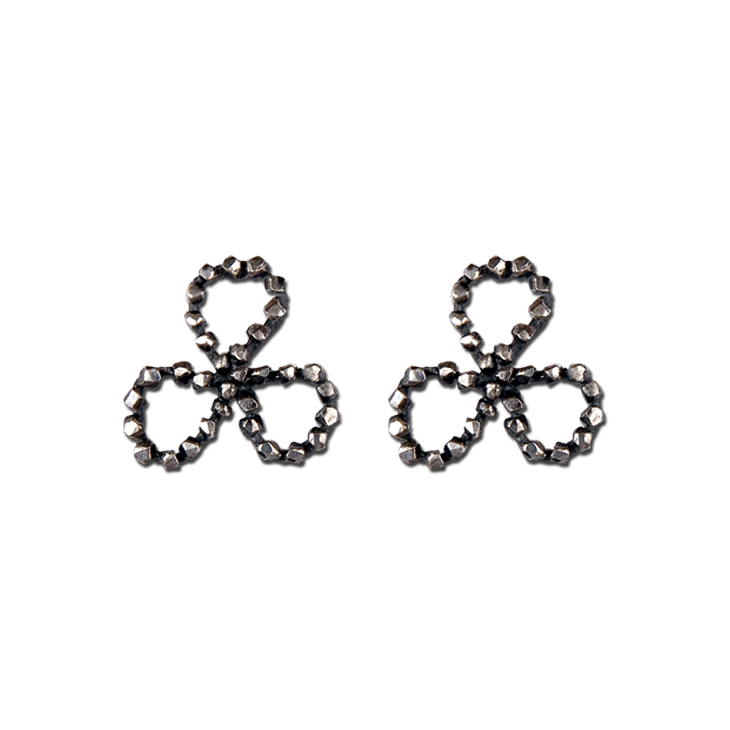 Victoria 3-Petal Silver Earrings (Patina)