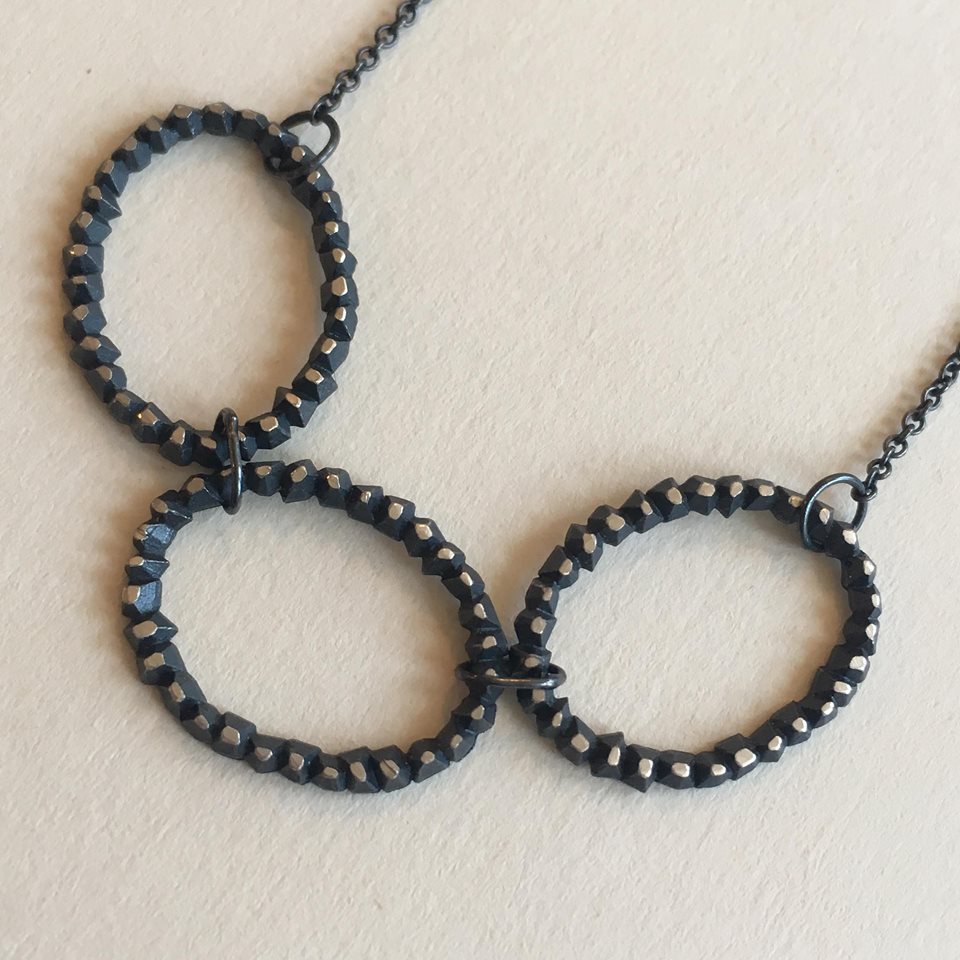 Victoria Outline 3- Oval (Patina) Necklace