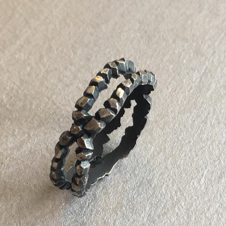 Victoria Wave Double Silver Ring (Patina)