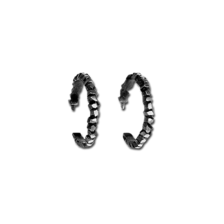 Victoria Wave Small Single Hoop Earrings (Patina)