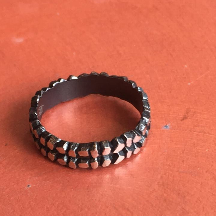 Victoria 2-Parallel Row Silver (Patina) Ring