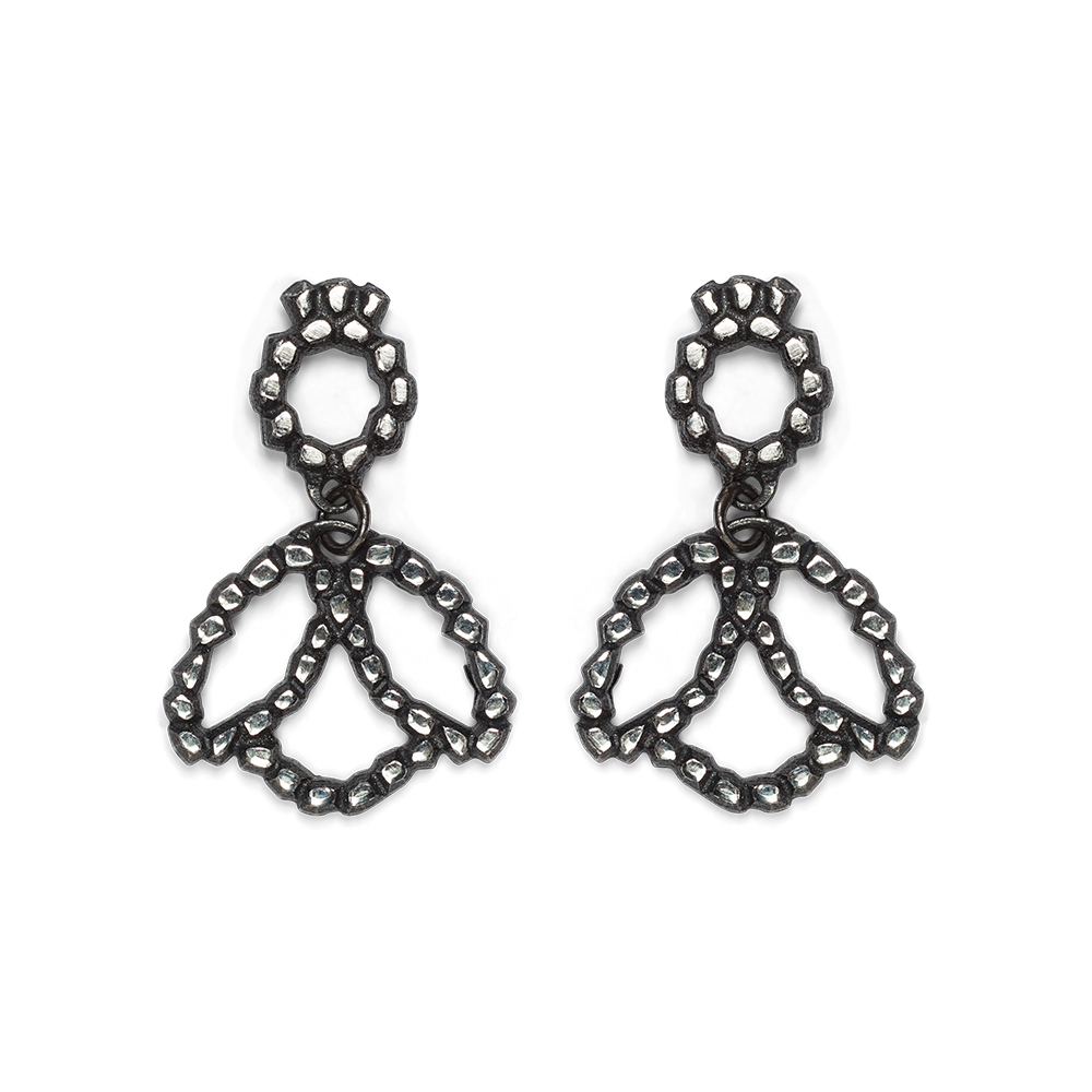 Victoria Trefoil Drop Earrings