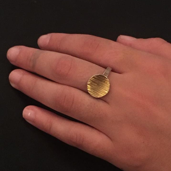 Water Gold Small Flat Shank Ring