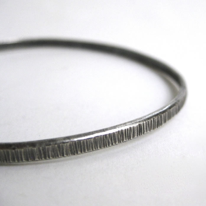 Water Thin Silver Bangle (Round)