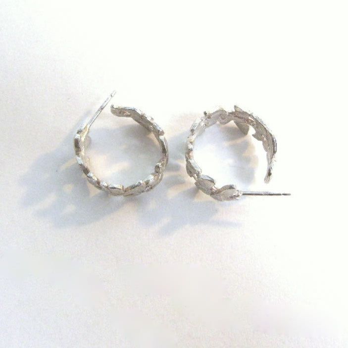 Wisteria Small Hoop Earrings